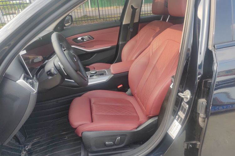 BMW 3 Series 2024 imagen de coche #15