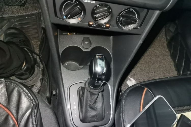 Volkswagen Polo 2019 #16 Volkswagen Polo 2019 car image #16