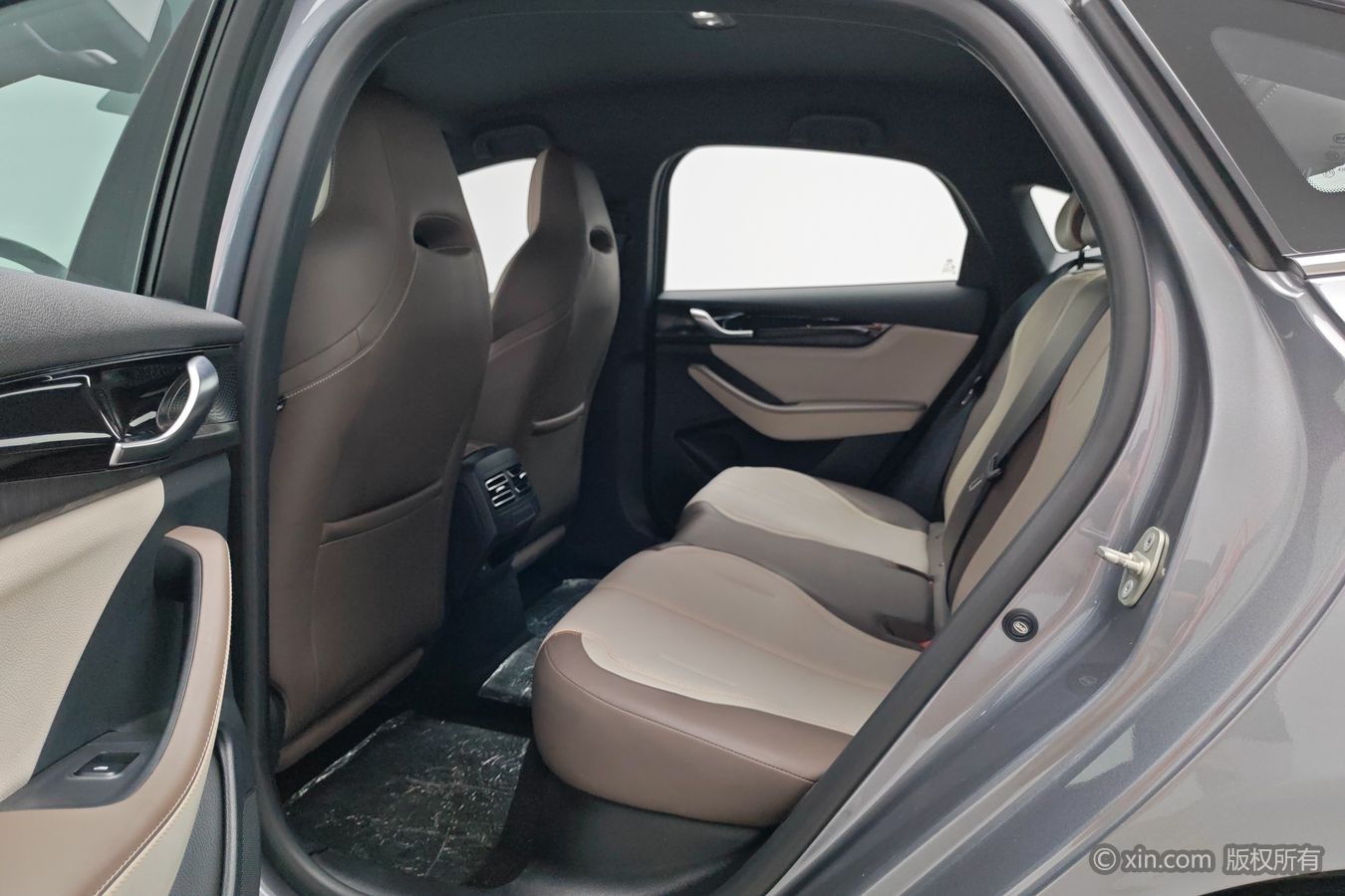BYD Qin Plus 2023 immagine di auto #16