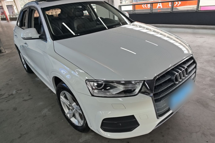 Audi Q3 2017 car image #4