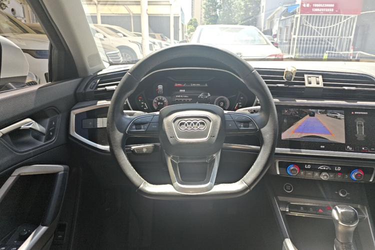 Audi Q3 2022 #11 Audi Q3 2022 car image #11