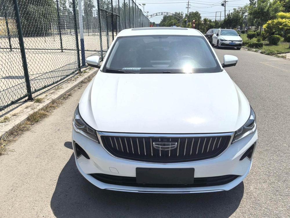 GEELY Emgrand 2021 car image #2