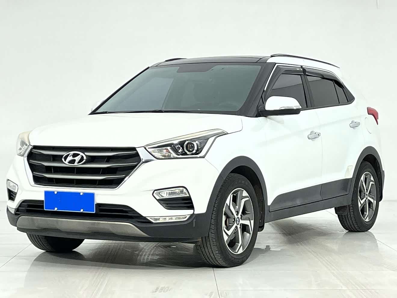 Hyundai ix25 2019 car image 