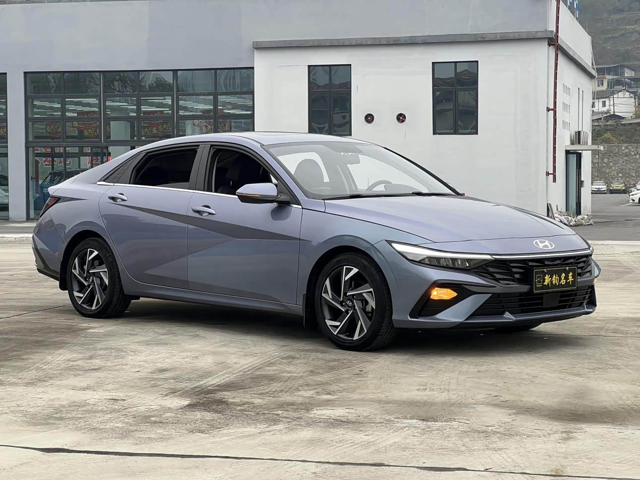 Hyundai Elantra 2023 Hyundai Elantra 2023 immagine di auto
