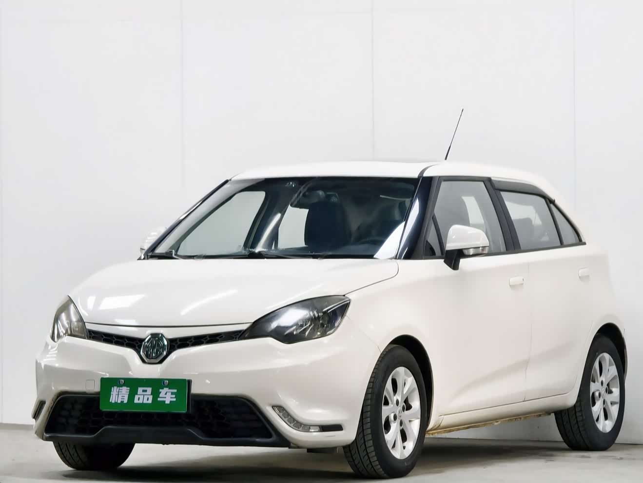 MG 3 2015 MG 3 2015 car image
