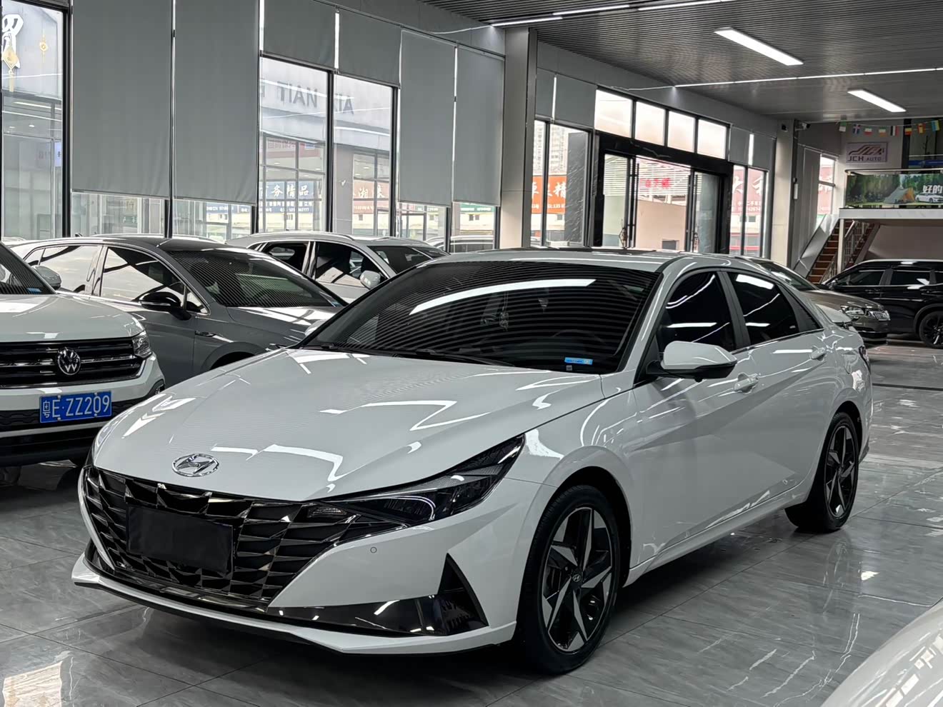 现代 伊兰特 2021 汽车图片 