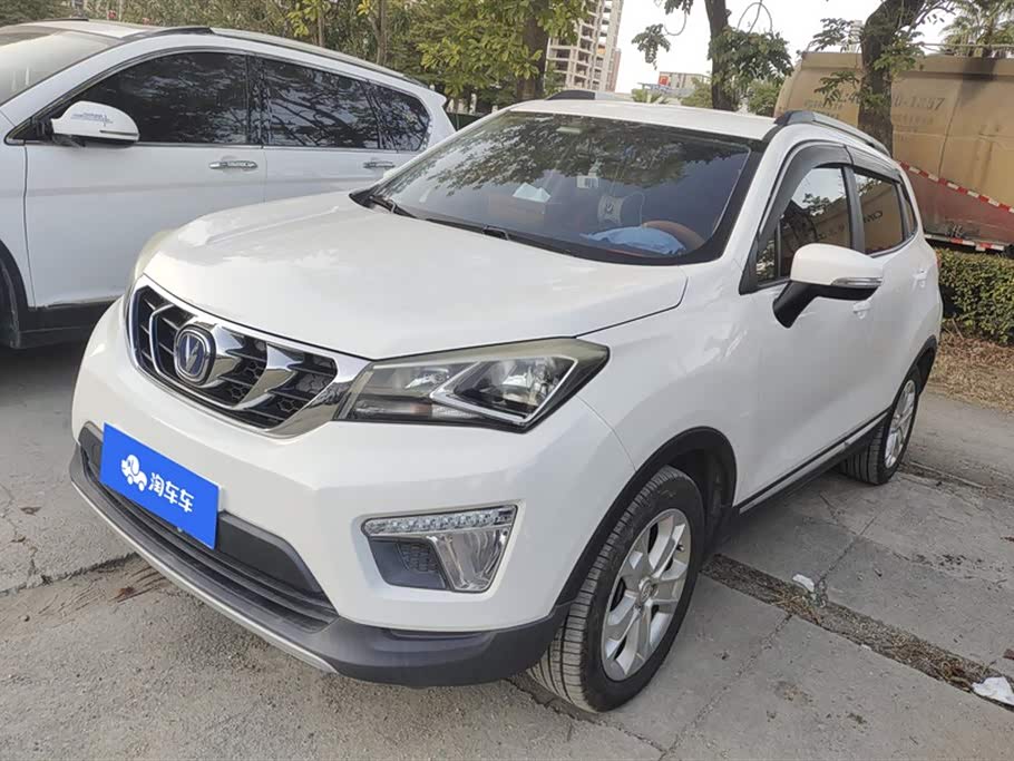Changan CS15 2017 Changan CS15 2017 car image
