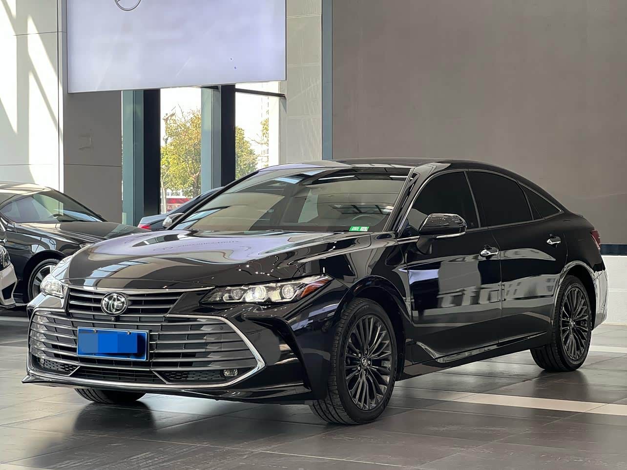 Toyota Avalon 2020 car image 