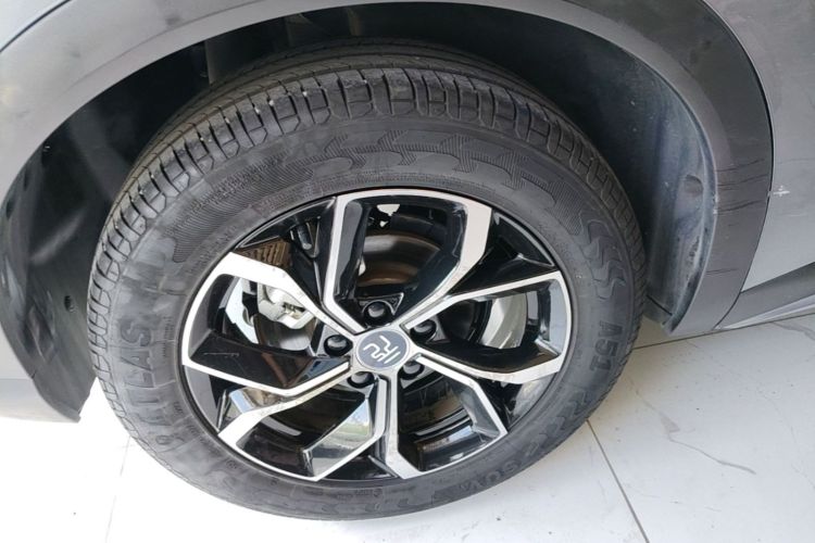 BYD Yuan Plus 2023 صورة سيارة #10