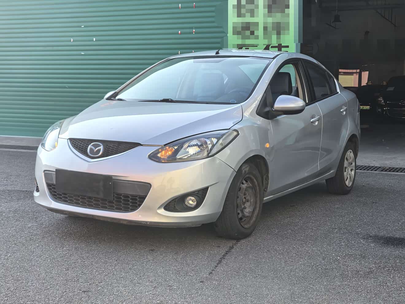 Mazda 2 Sedan 2008 汽车图片 