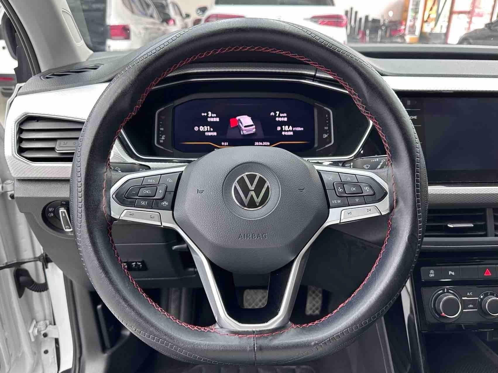 Volkswagen Tacqua 2021 #5 Volkswagen Tacqua 2021 car image #5