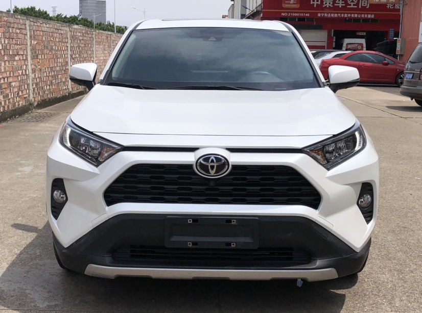 Toyota RAV4 2023 #2 Toyota RAV4 2023 immagine di auto #2