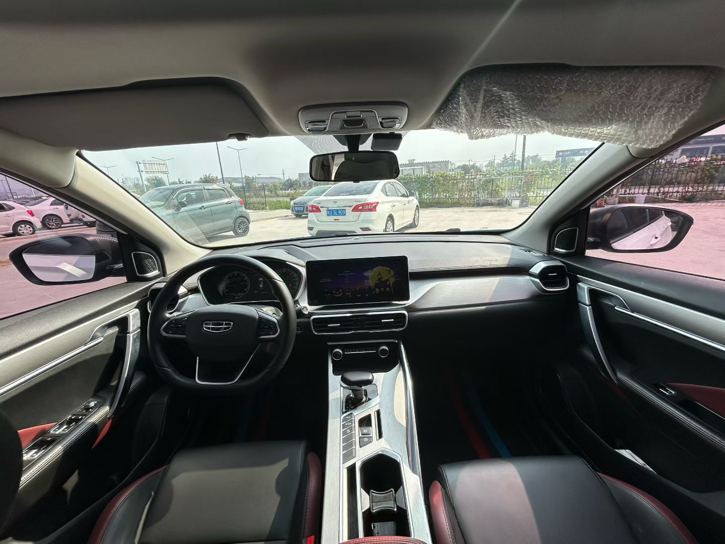 GEELY Coolray 2023 car image #4