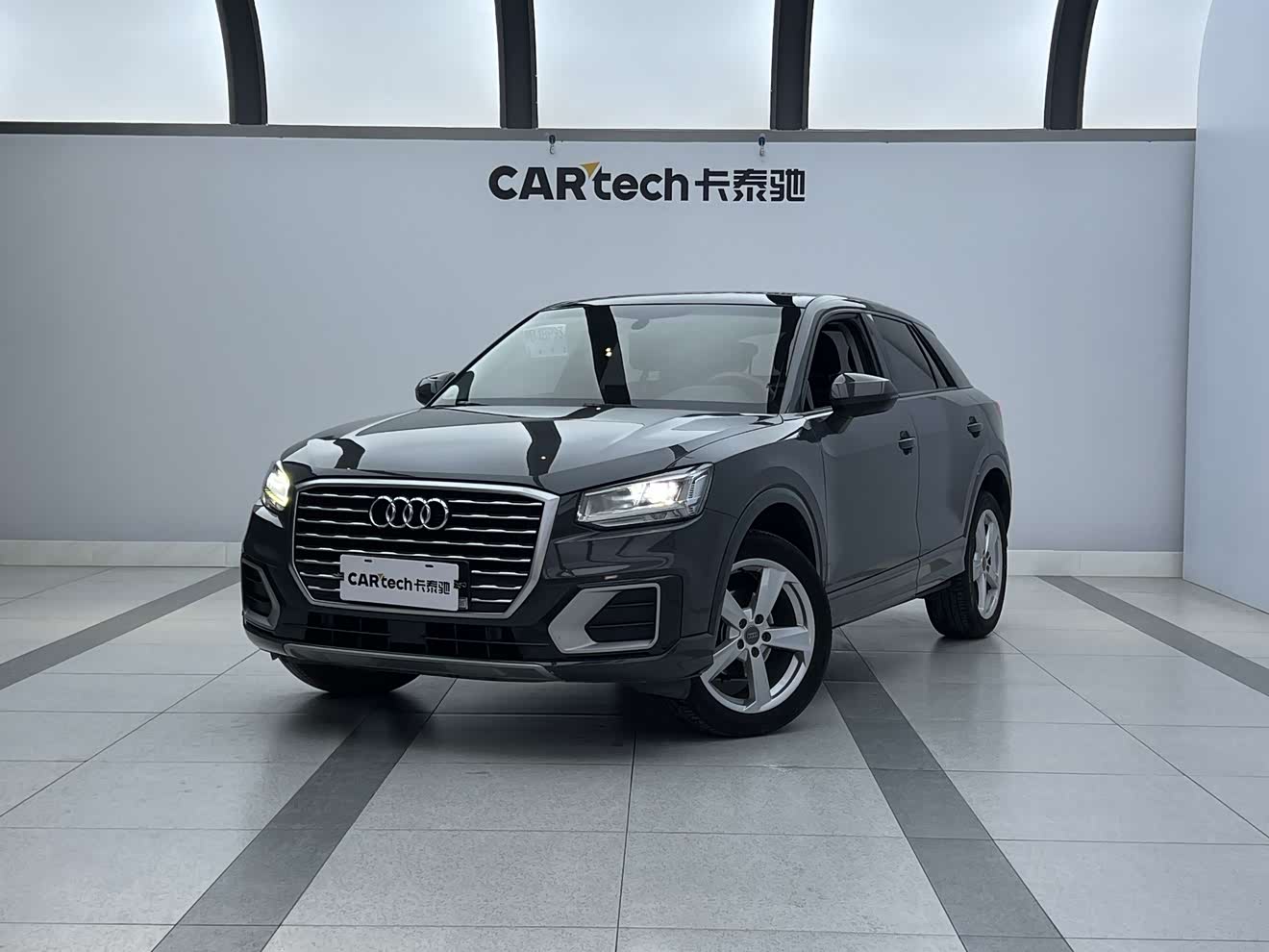 Audi Q2L 2021 car image 