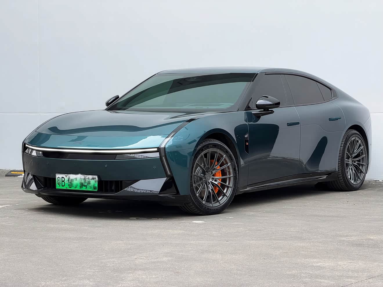 Xpeng P7 2025 immagine di auto 