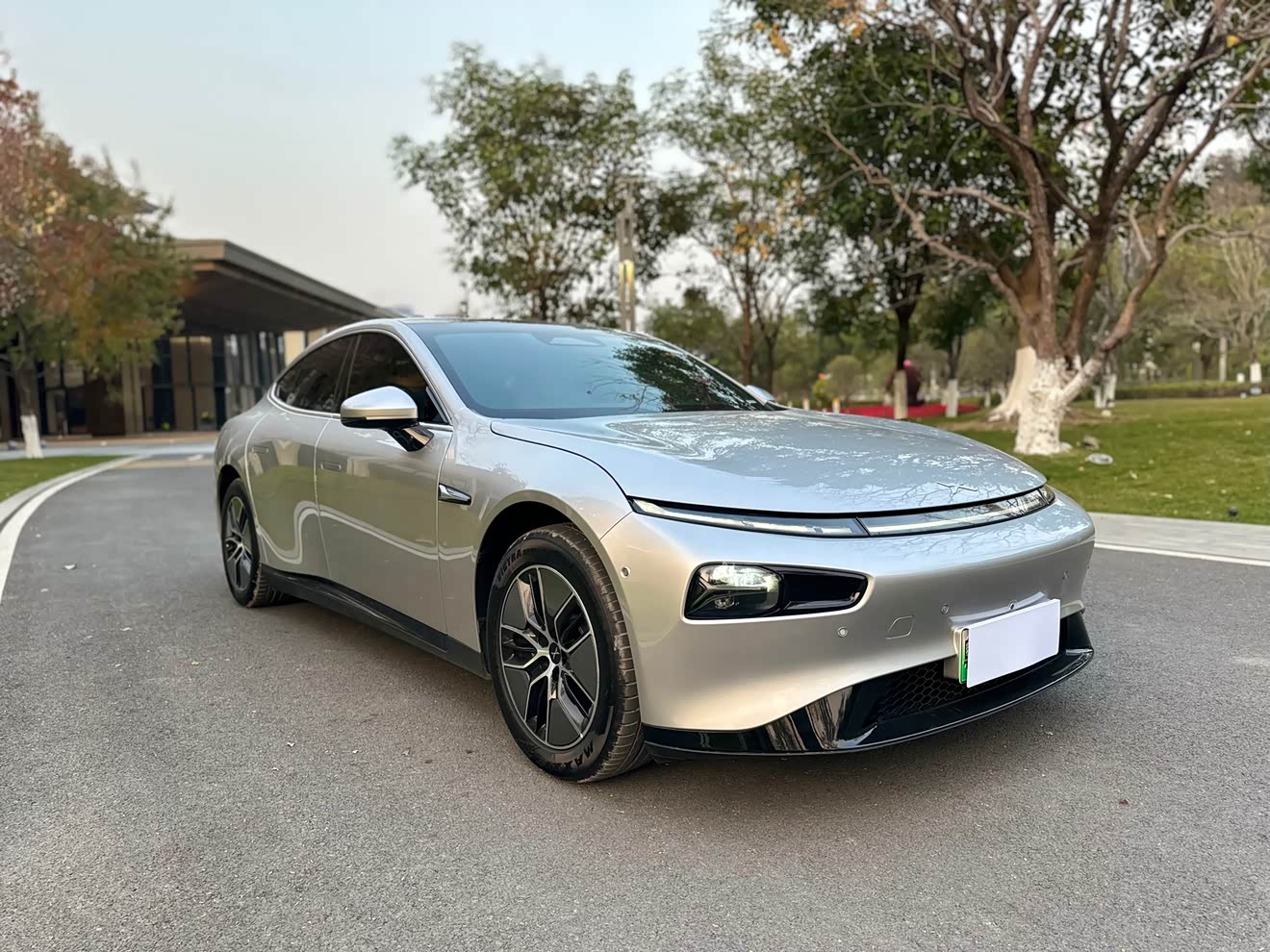 Xpeng P7 2025 immagine di auto 