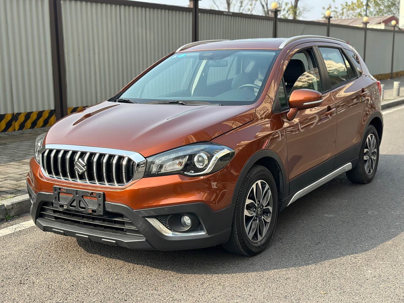 Suzuki SX4 S-CROSS 2017 汽车图片 