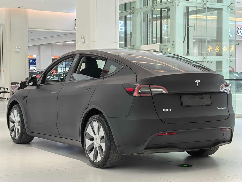 Tesla Model Y 2022 #4 Tesla Model Y 2022 car image #4