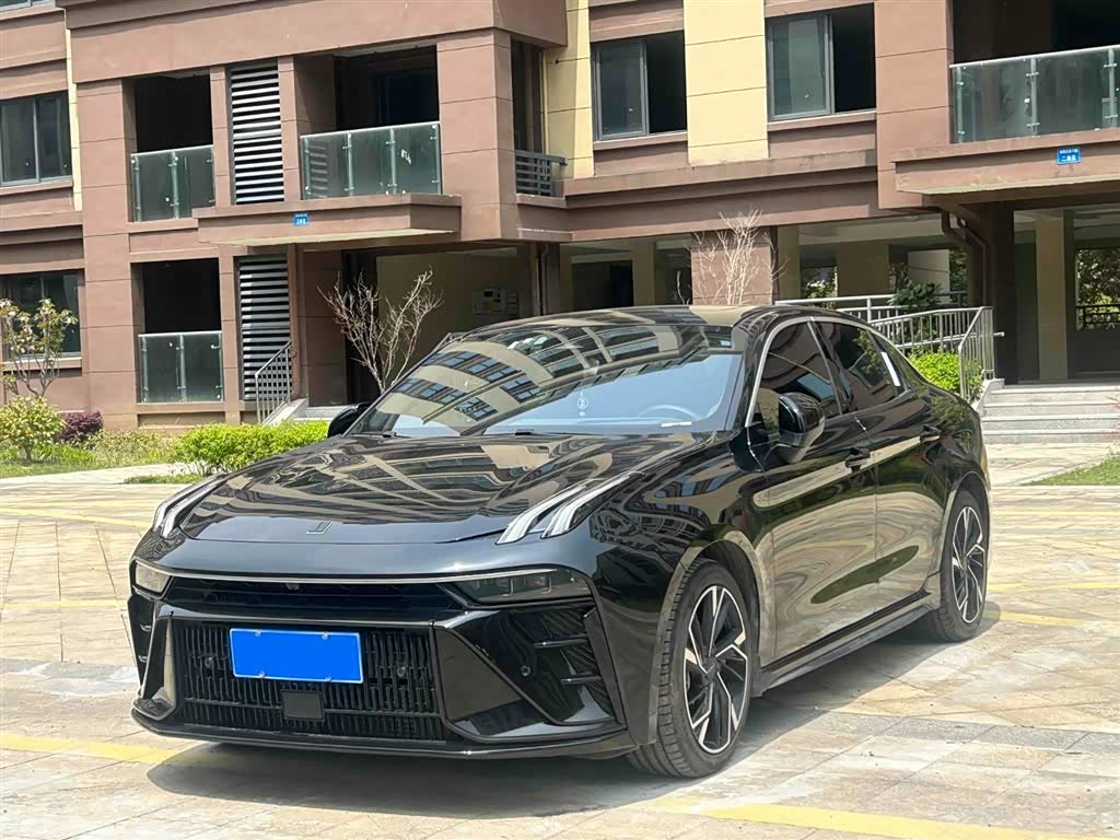 Lynk & Co 03 2022 car image 