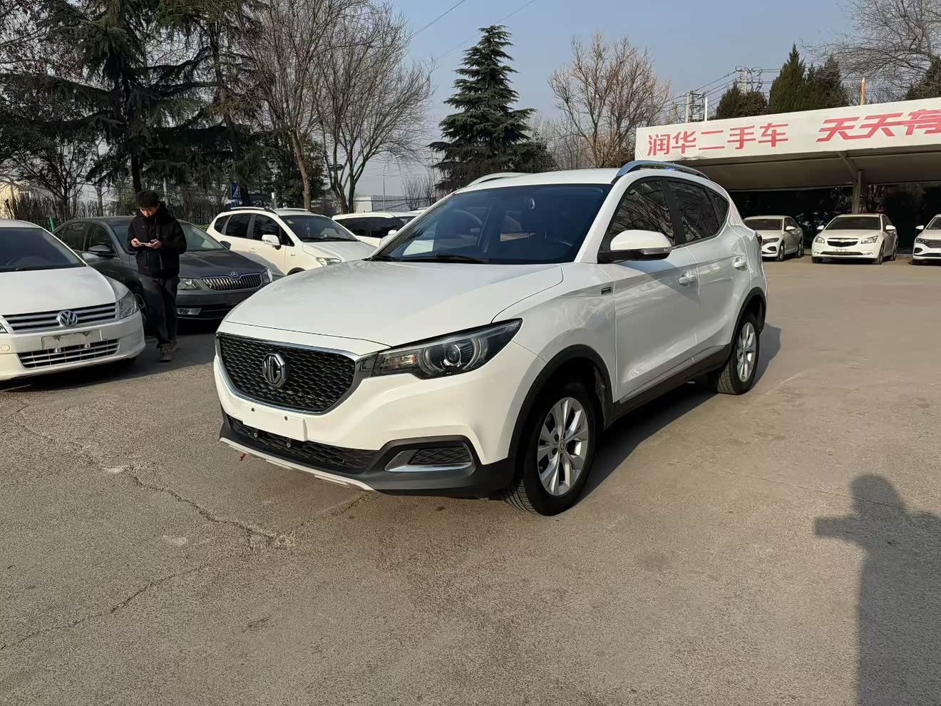 MG ZS 2017 MG ZS 2017 car image