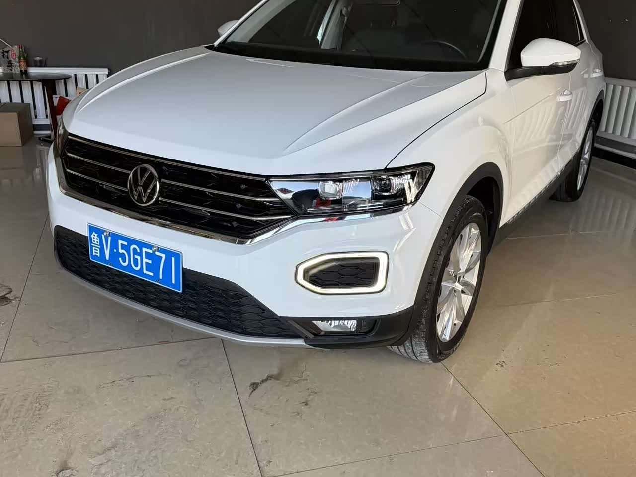 Volkswagen T-Roc 2022 Volkswagen T-Roc 2022 car image