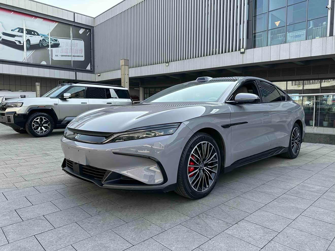 BYD Han 2024 car image 