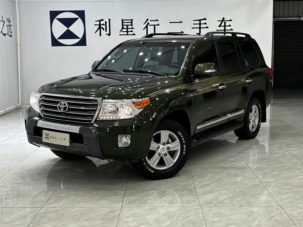 Toyota Land Cruiser 2015 Toyota Land Cruiser 2015 immagine di auto