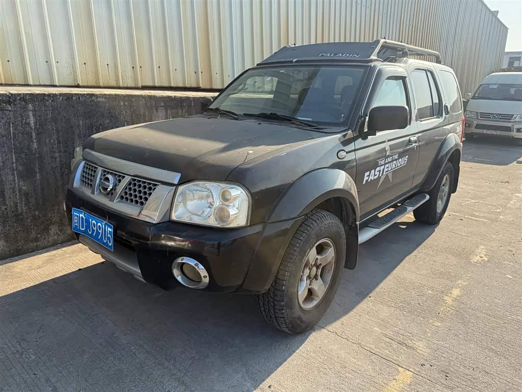 Nissan Paladin 2011 汽车图片 