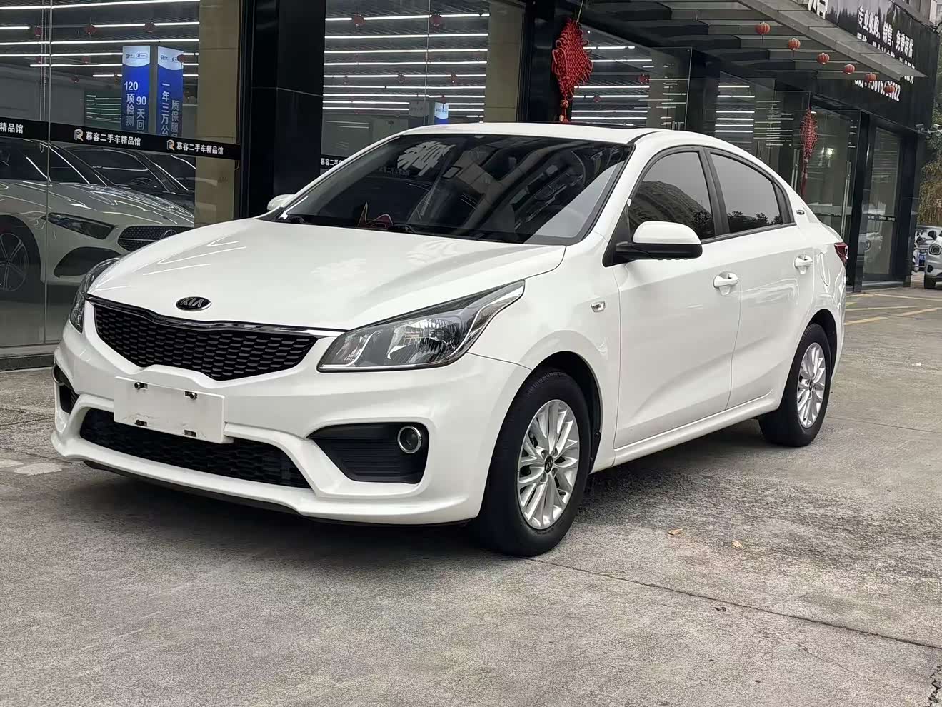 Kia K2 2018 汽车图片 