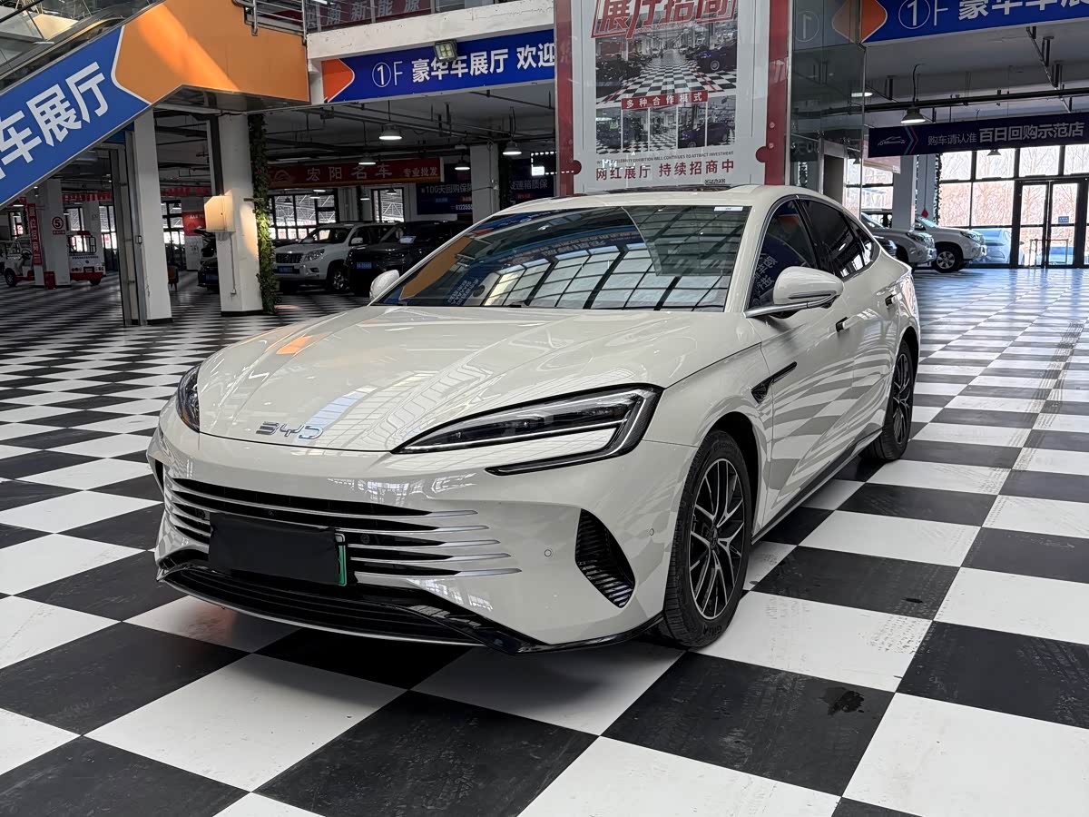 BYD Seal 07 DM-i 2025 imagem de carro 