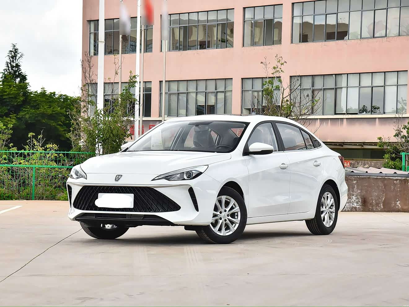 Roewe i5 Roewe i5 immagine di auto