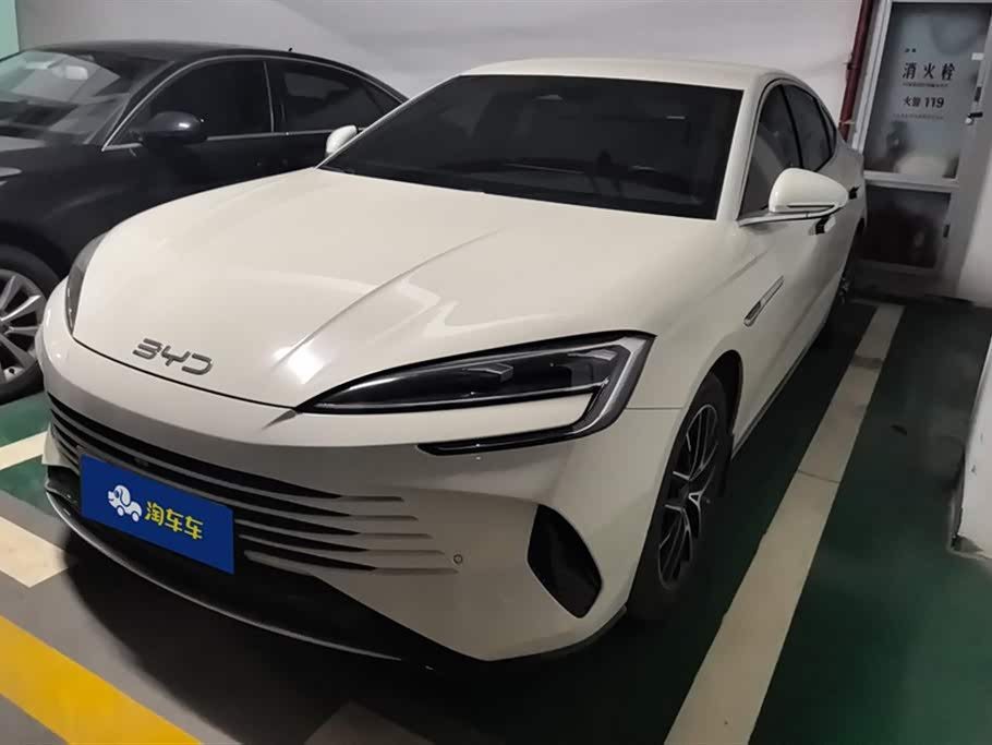 BYD Seal 07 DM-i 2024 imagem de carro 