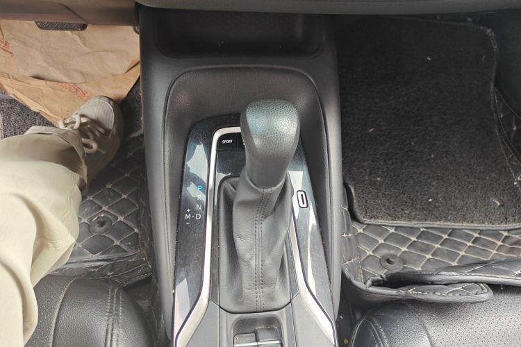 Toyota Corolla 2019 #14 Toyota Corolla 2019 car image #14