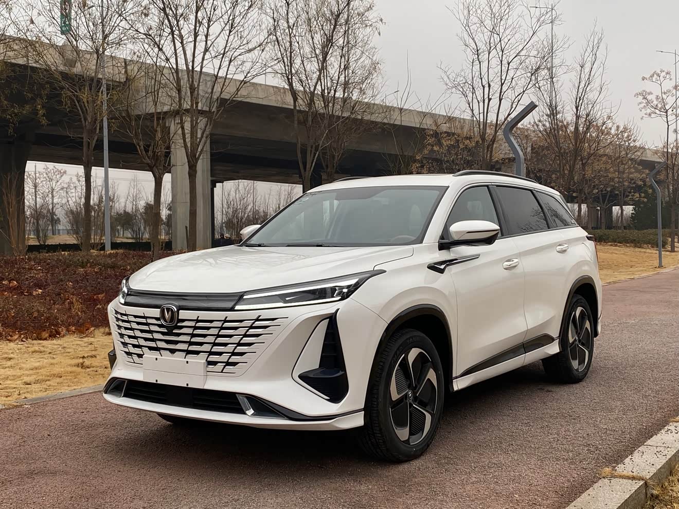 Changan CS75 Plus iDD 2024 car image 