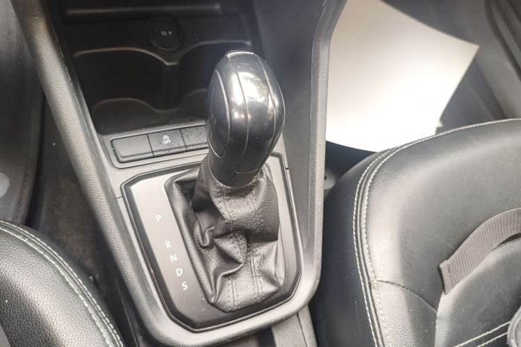Volkswagen Santana 2019 car image #18