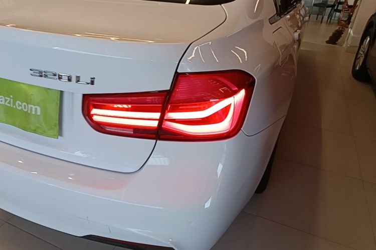 BMW 3 Series 2016 #8 BMW 3 Series 2016 car image #8