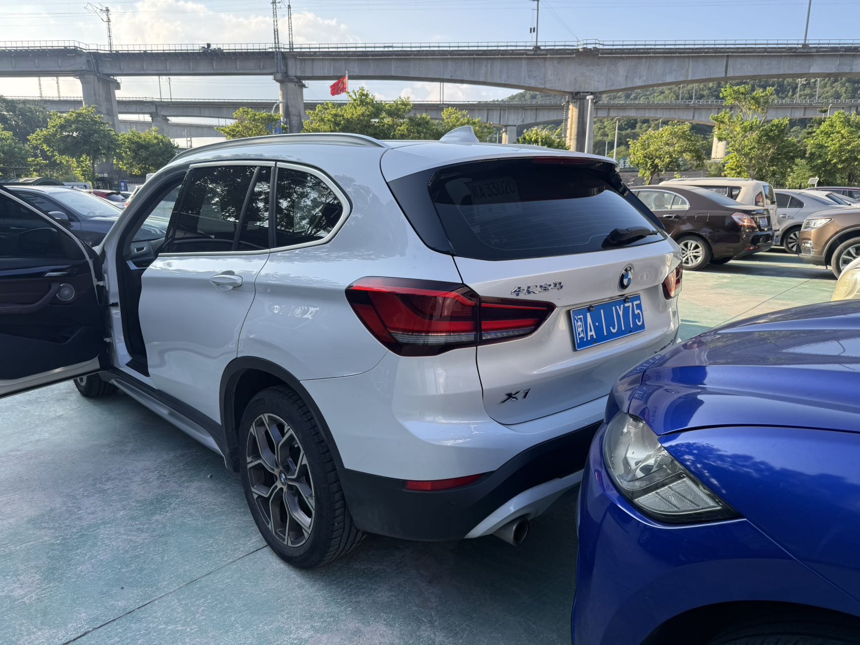 BMW X1 2022 #4 BMW X1 2022 car image #4