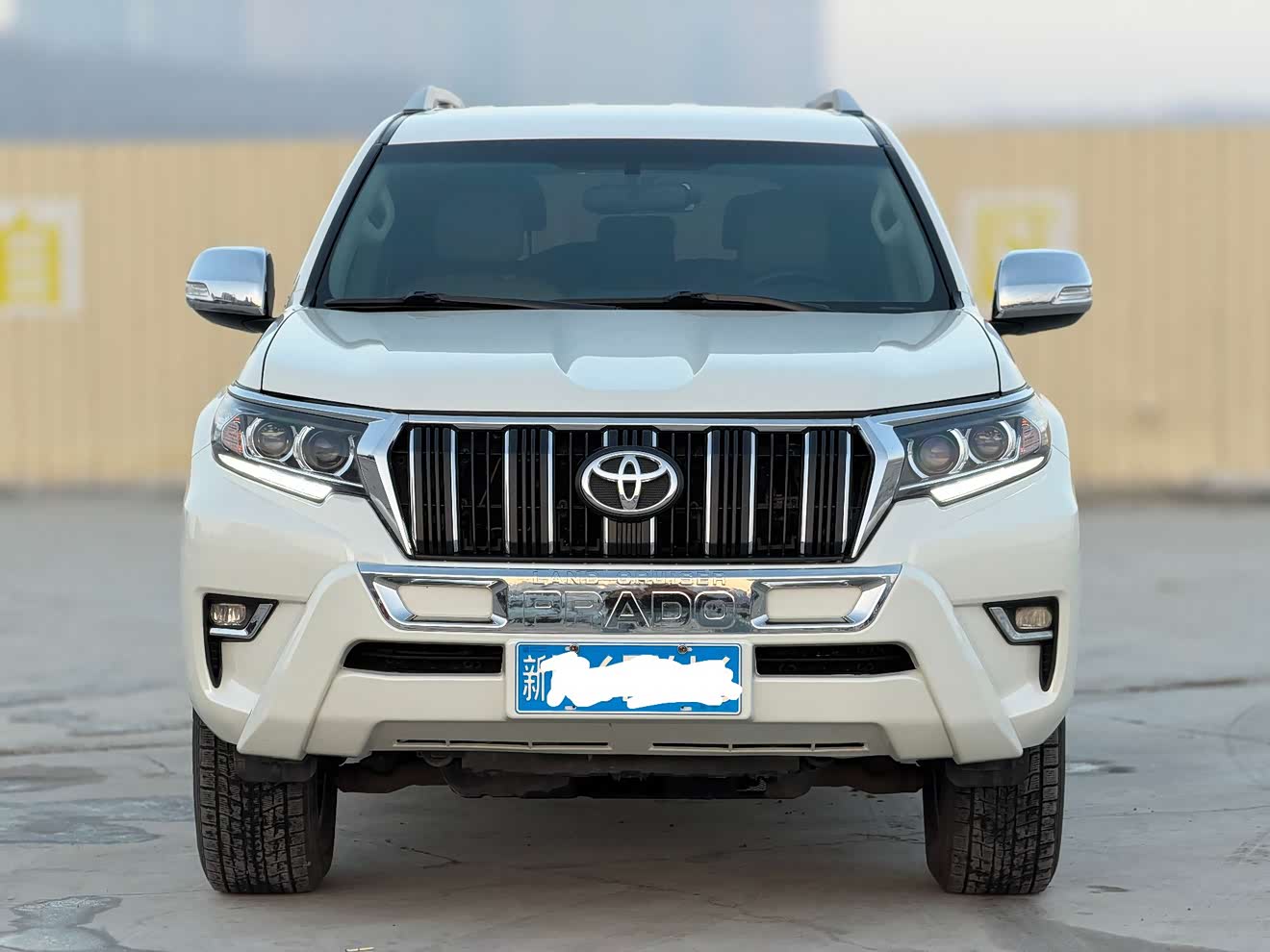 Toyota Land Cruiser Prado 2018 car image 