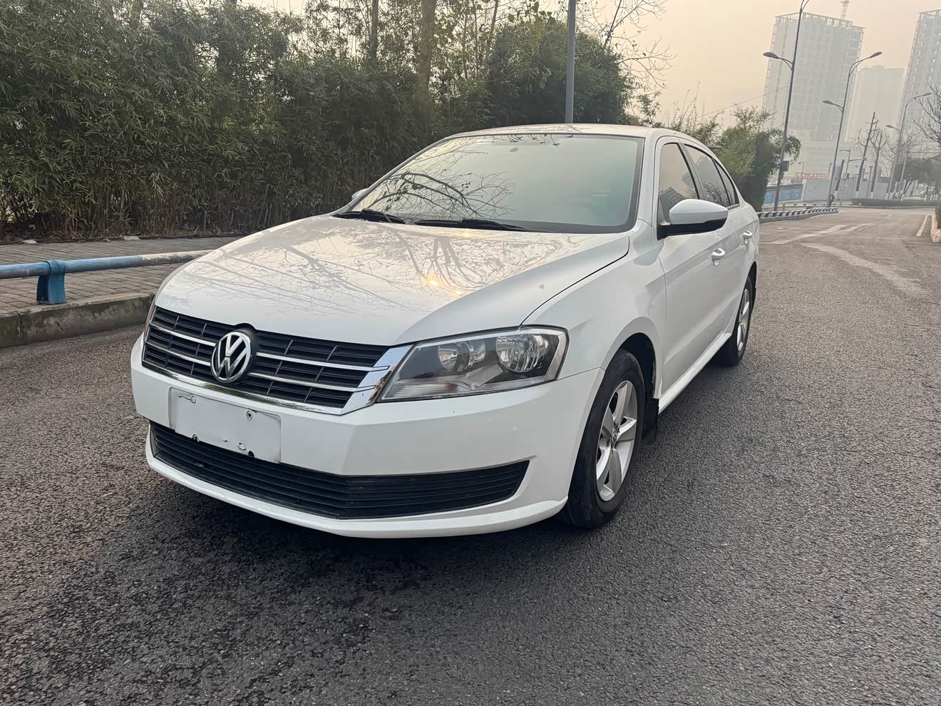 Volkswagen Lavida 2016 car image 