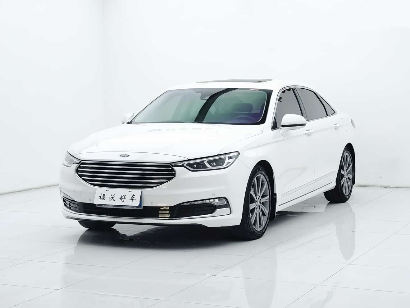 Ford Taurus 2019 car image 