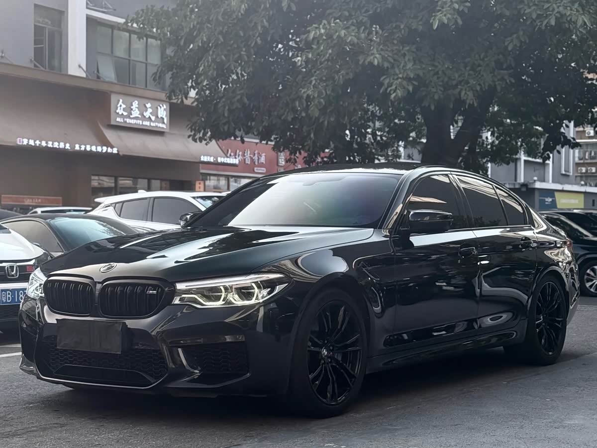 BMW M5 2018 car image 