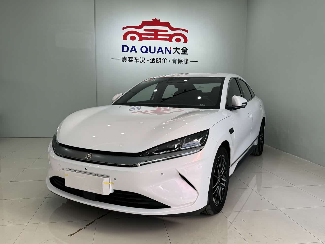 BYD Qin L 2025 immagine di auto 