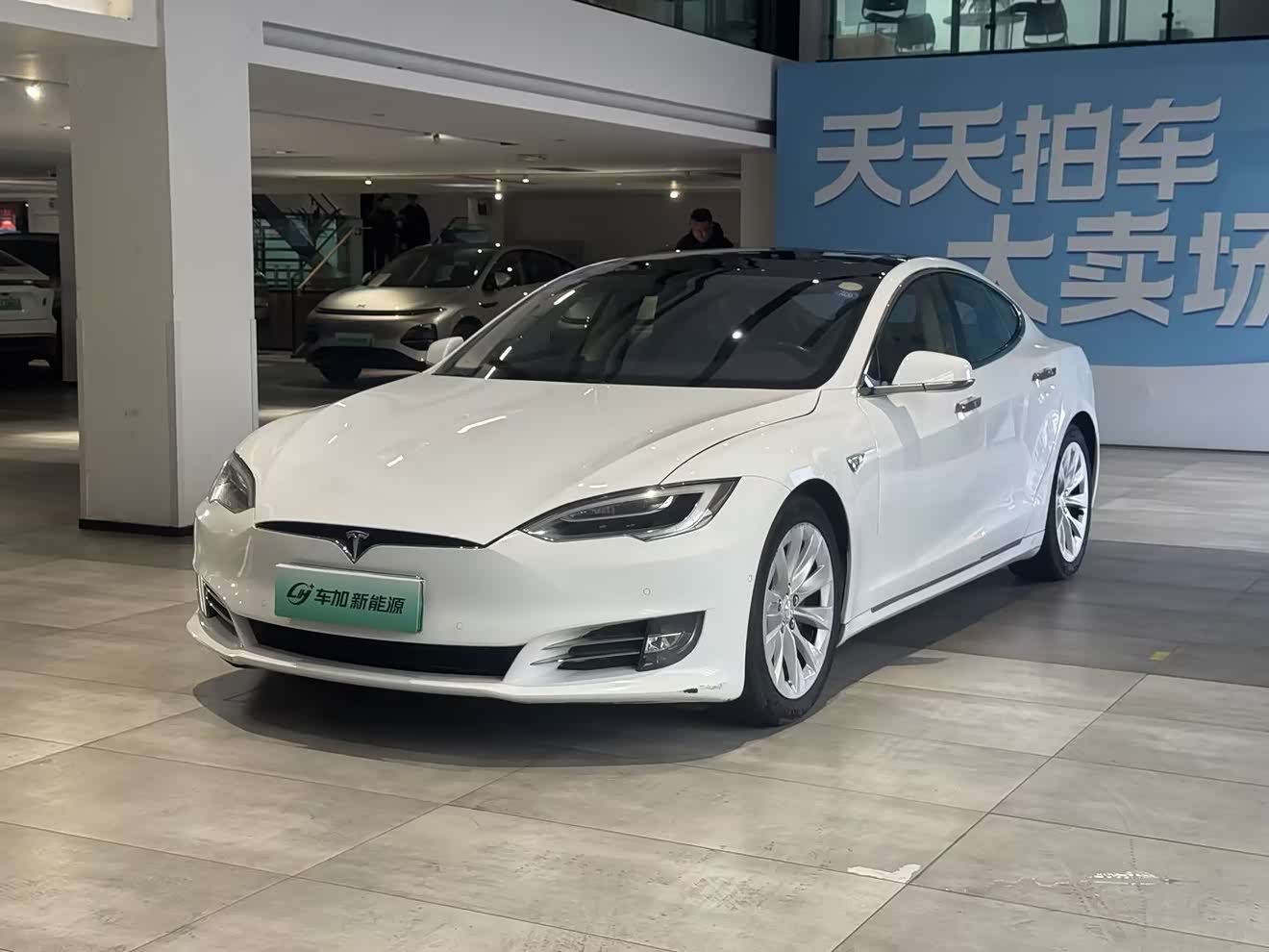 Tesla Model S 2016 汽车图片 