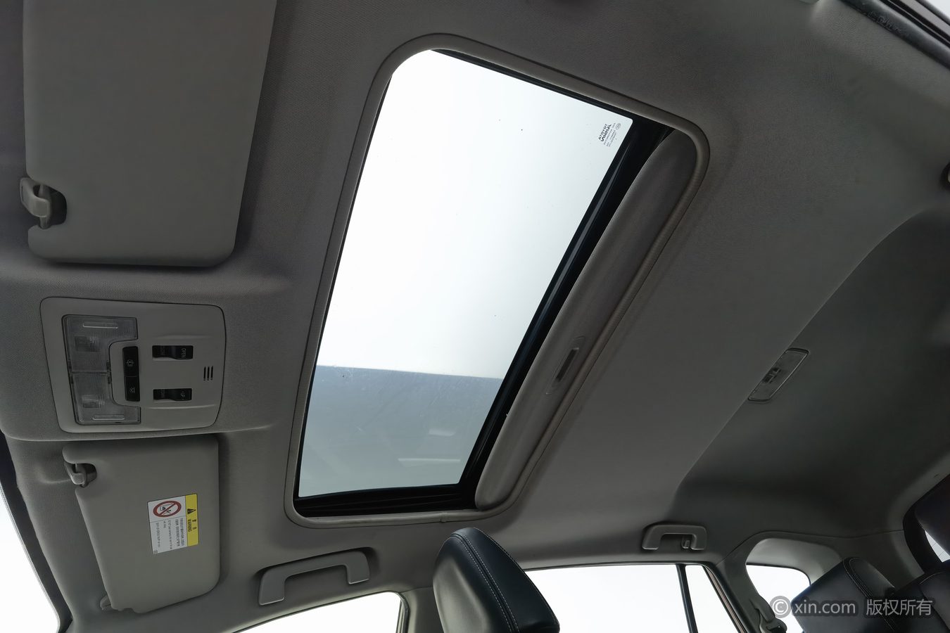 Toyota RAV4 2017 #15 Toyota RAV4 2017 car image #15