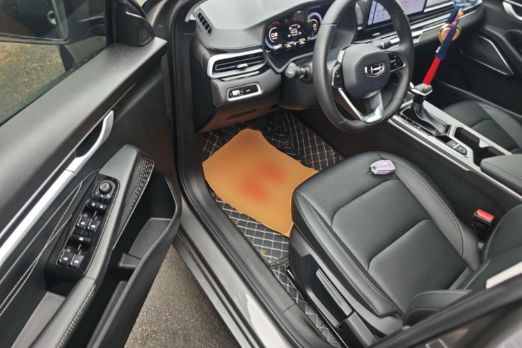 GEELY Emgrand 2024 car image #16