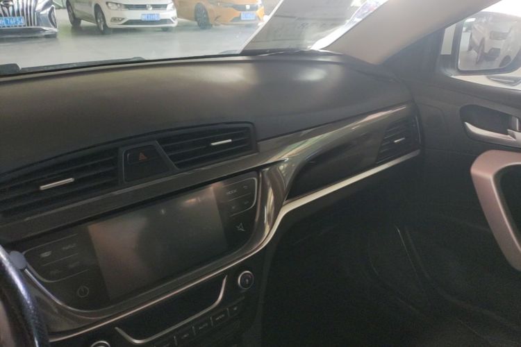 GEELY Emgrand 2016 #17 GEELY Emgrand 2016 car image #17