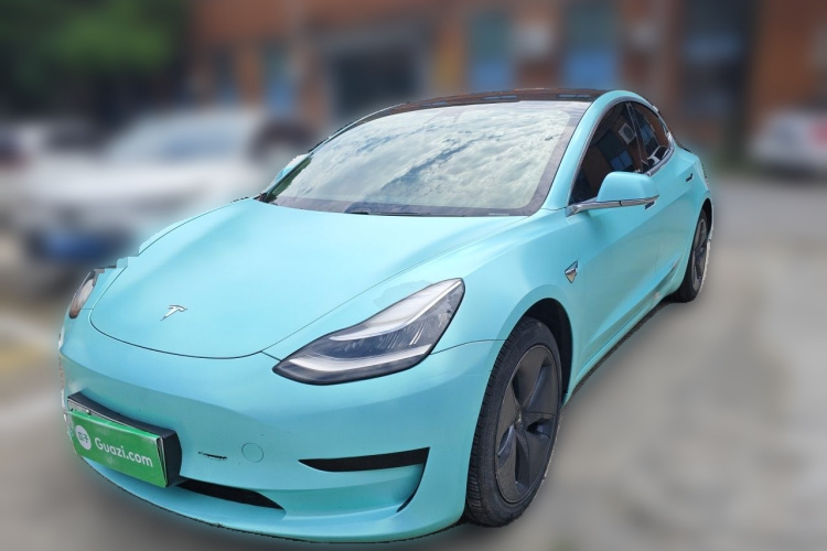 Tesla Model 3 2020 car image #2