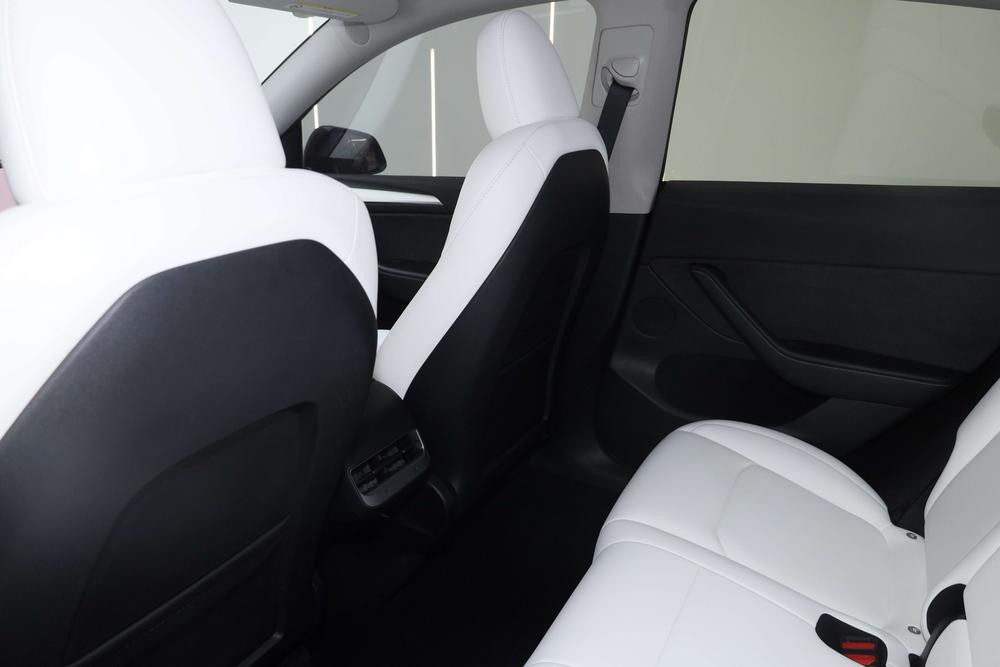 Tesla Model Y 2023 #29 Tesla Model Y 2023 car image #29