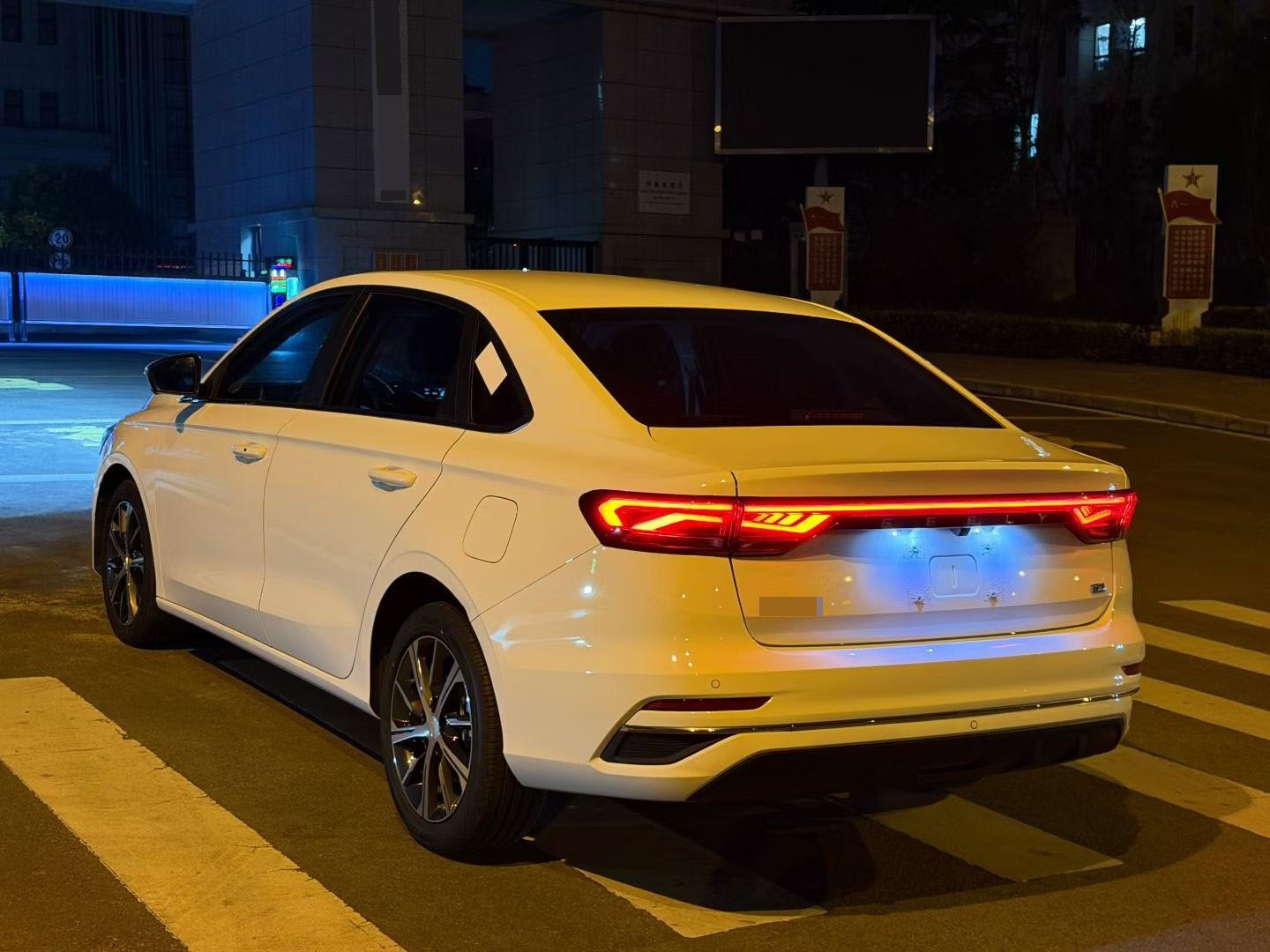 GEELY Emgrand 2023 #9 GEELY Emgrand 2023 car image #9