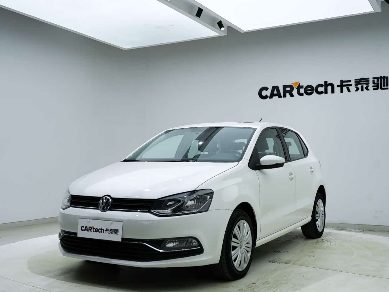Volkswagen Polo 2016 immagine di auto 